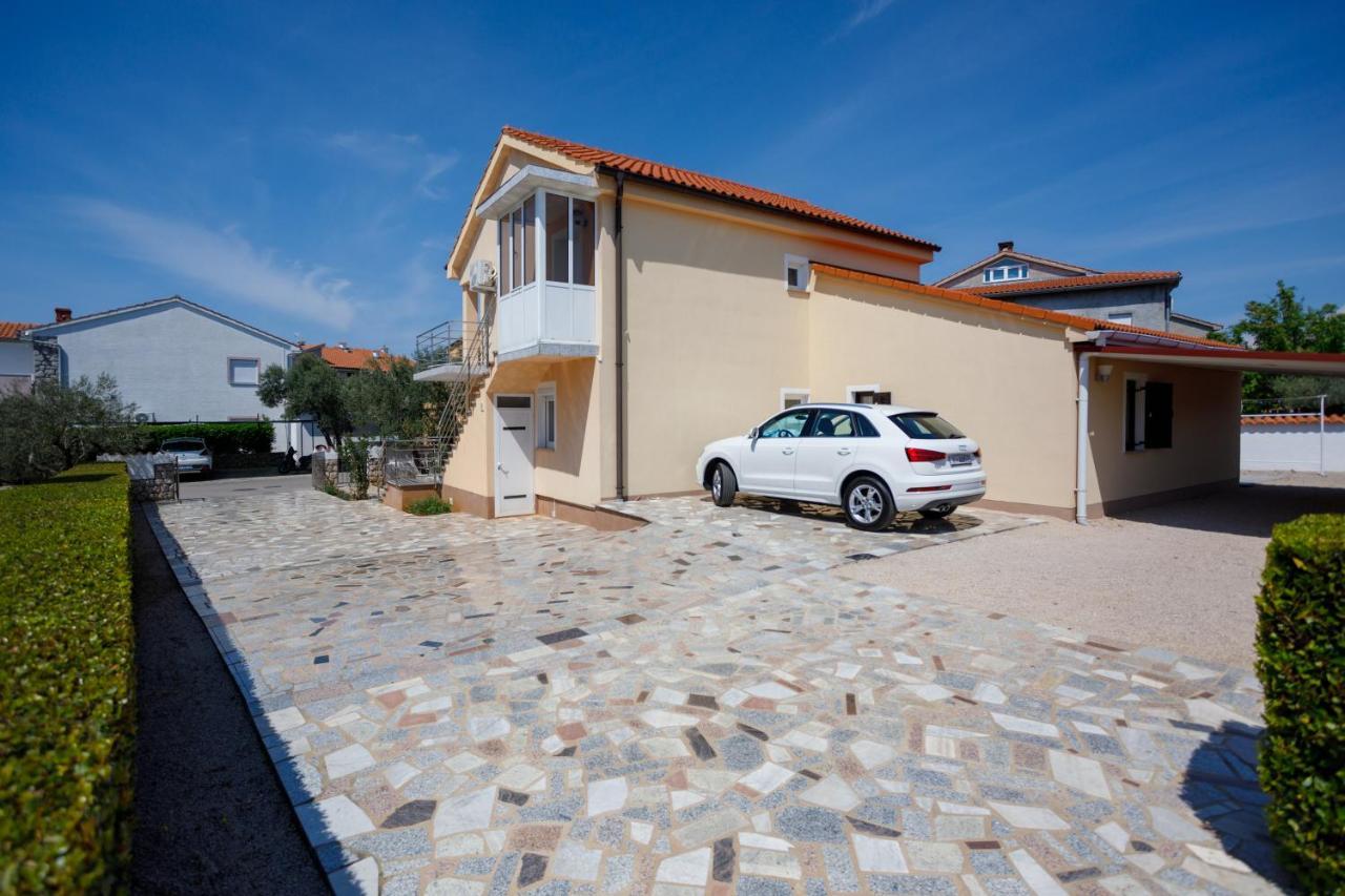 Apartmani Bakran Krk Town Buitenkant foto