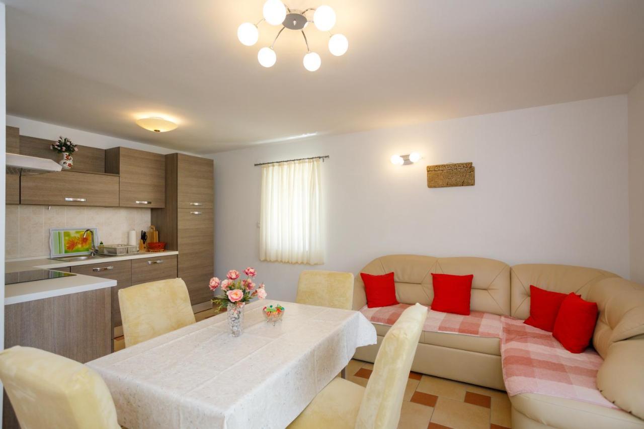 Apartmani Bakran Krk Town Buitenkant foto
