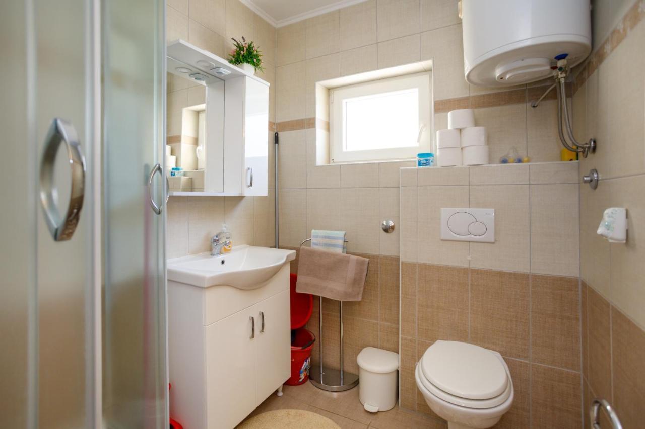 Apartmani Bakran Krk Town Buitenkant foto