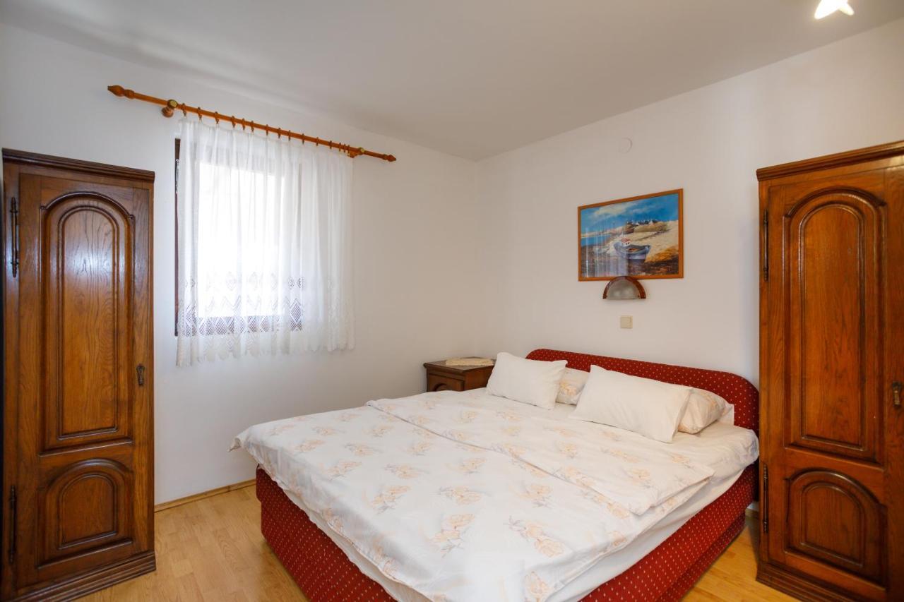Apartmani Bakran Krk Town Buitenkant foto