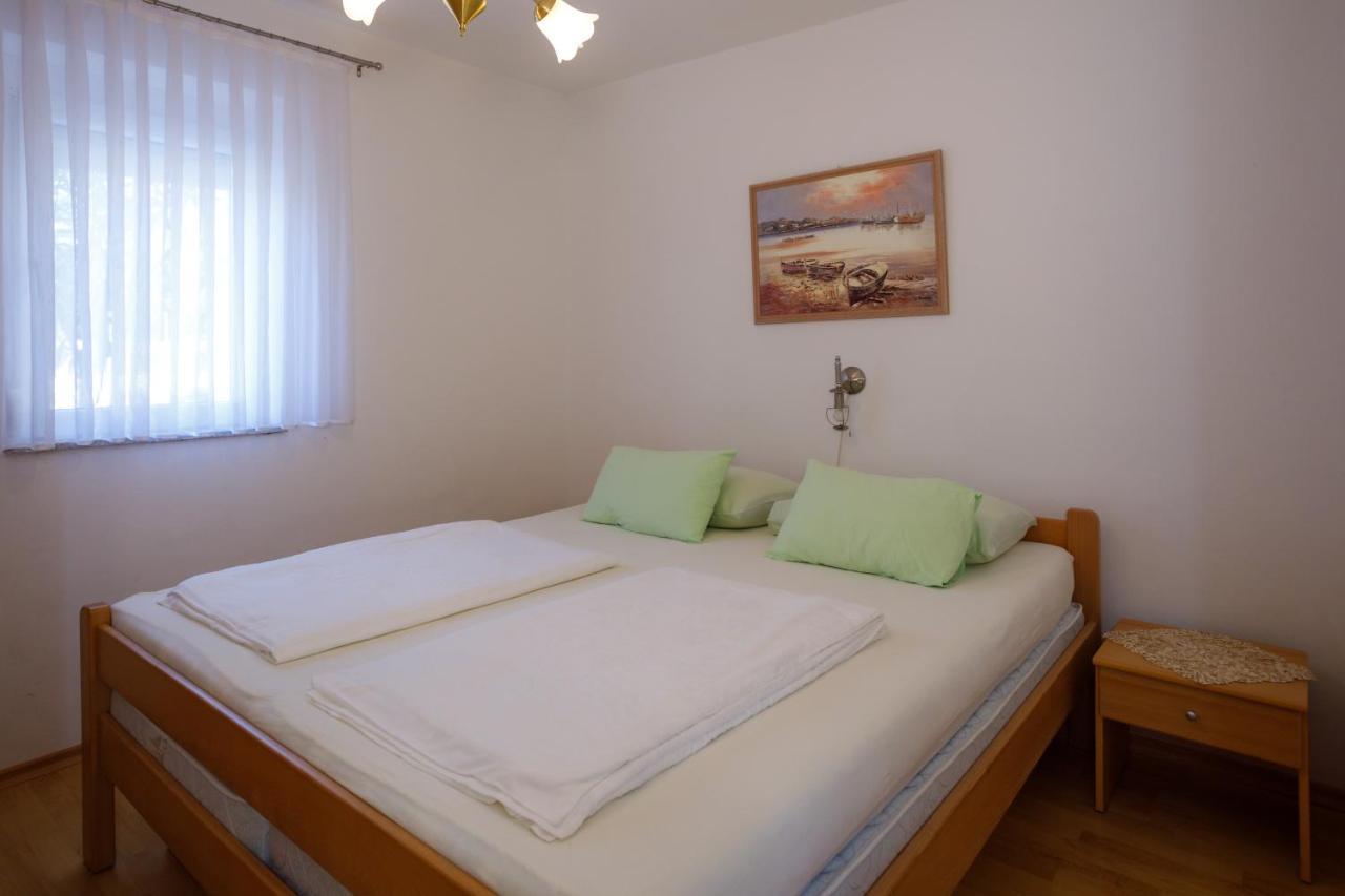 Apartmani Bakran Krk Town Buitenkant foto