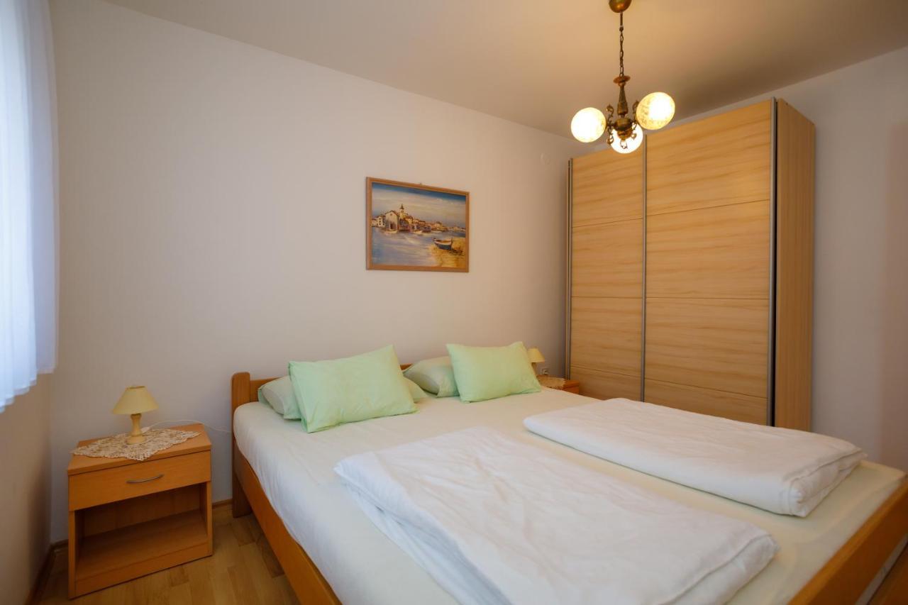 Apartmani Bakran Krk Town Buitenkant foto